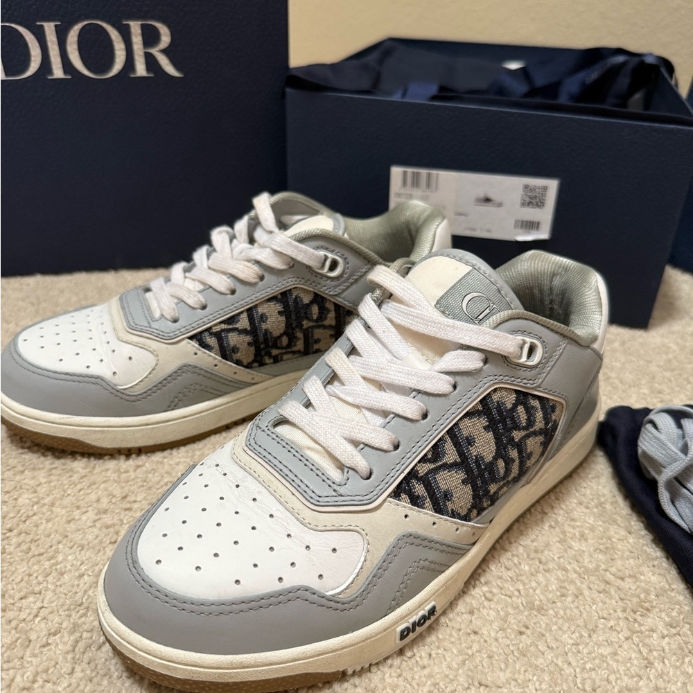 Dior Gray Sneakers with Monogram Detailing - Picture 2 of 6